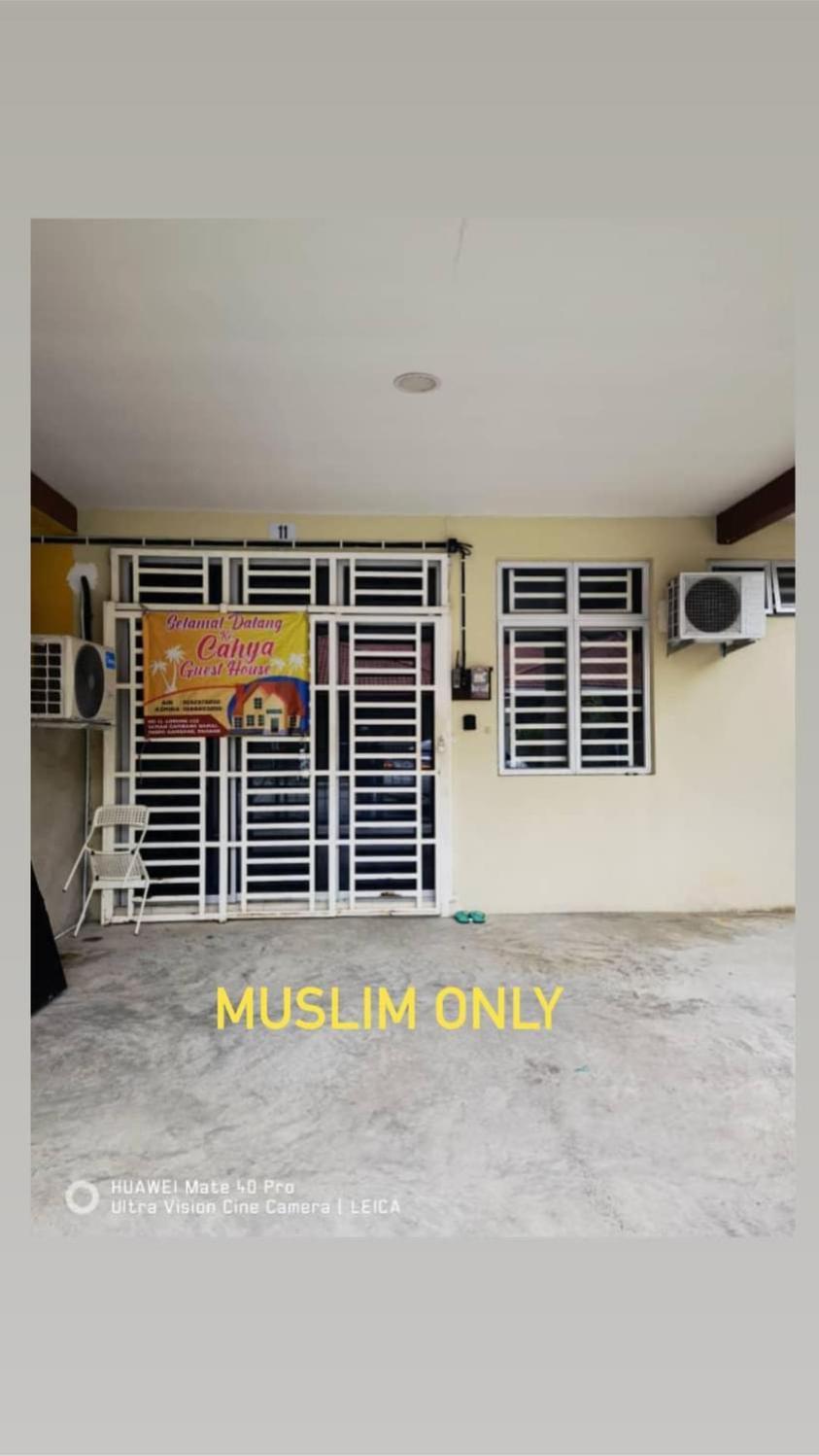 Cahya Homestay Bukit Gambang Exterior foto